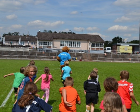 Spielende Kinder