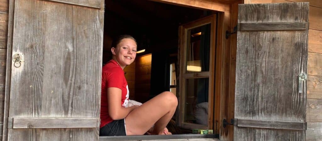 Unterkunft in traditionellen Blockhütten