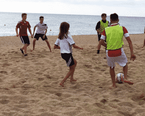 Sportcamps Herbstferien, Strand, Barcelona, Fußball, Volleyball