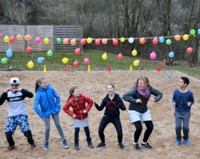 Ostern Brohltal Gruppe Ballons