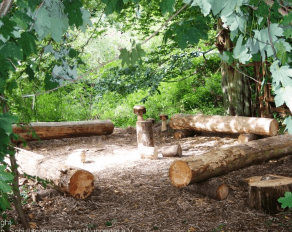 Sitzecke aus Holz